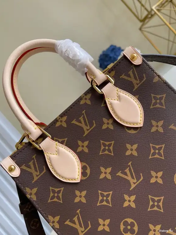 PLAT LOUIS PETIT SAC VUITTON 0613